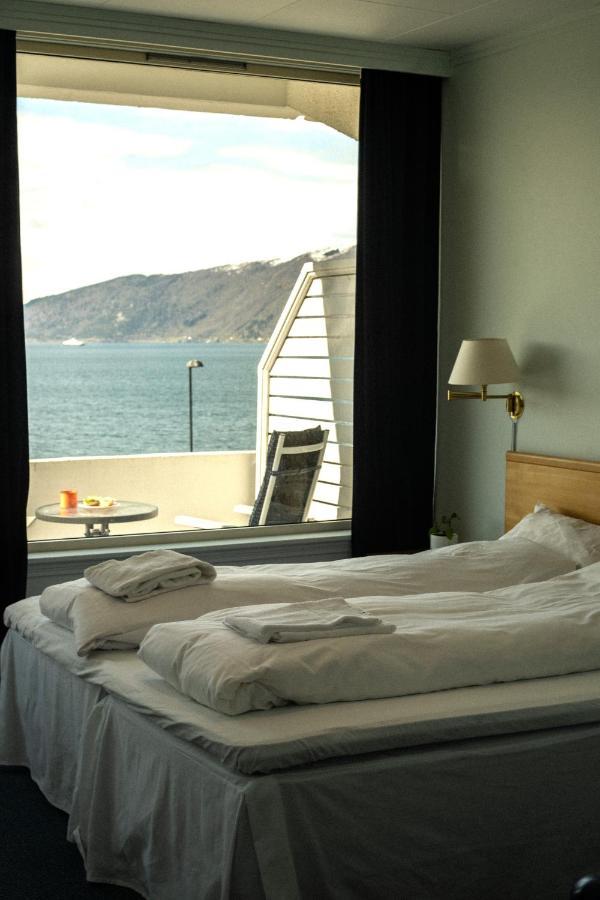 Balestrand Hotel Отель